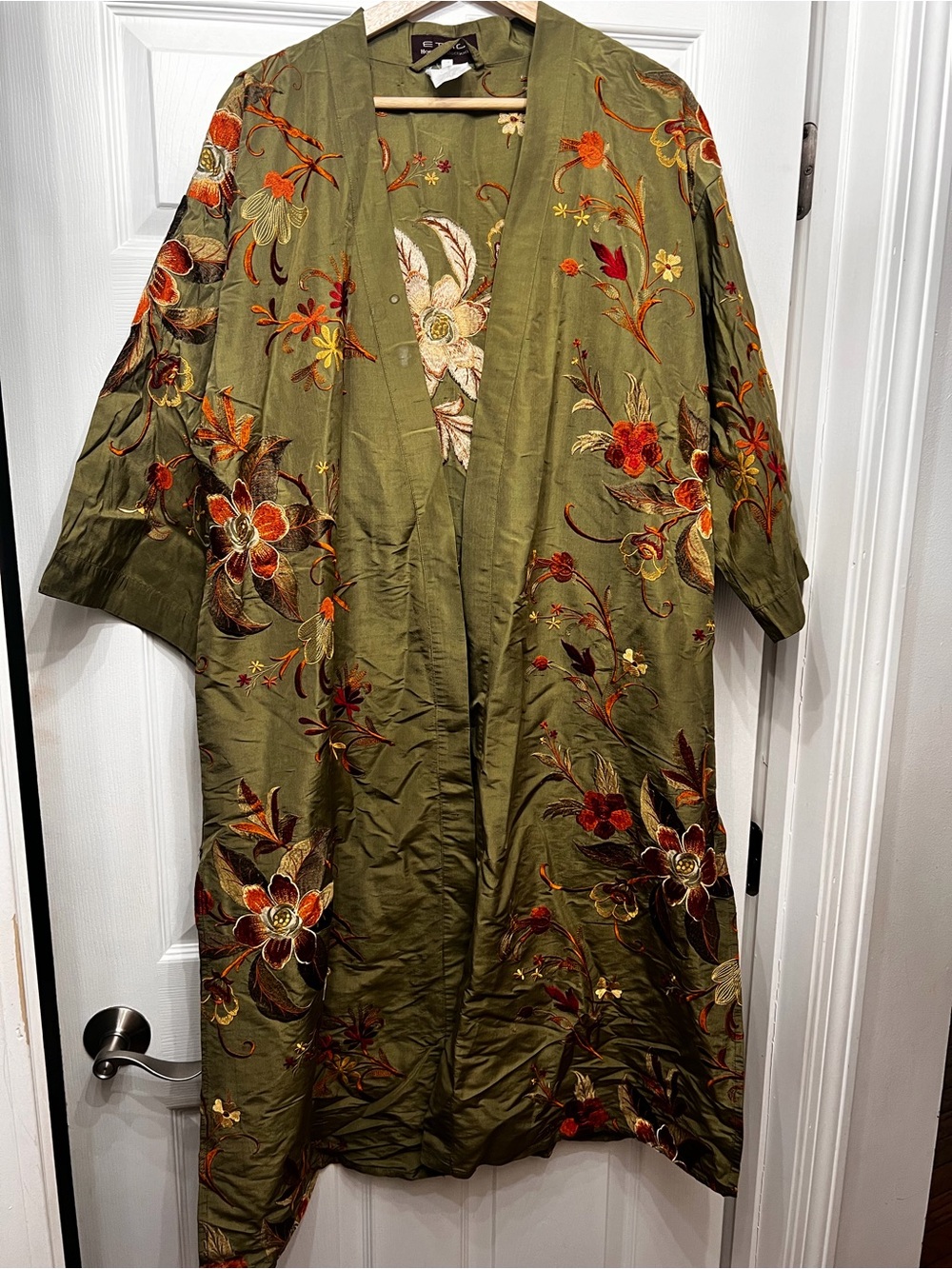 Etro Olive Green Embroidered Floral kimono / jacket with pockets made in Italy